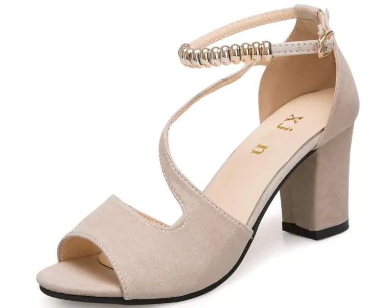 Chic Mid-Heel Buckled Women's Sandals